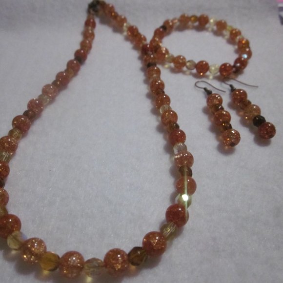 Multi Brown Necklace Set. - Picture 6 of 6